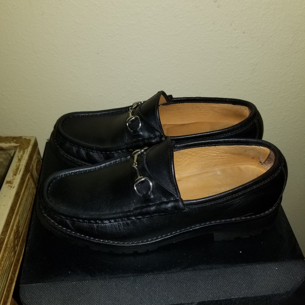 Authentic gucci loafers